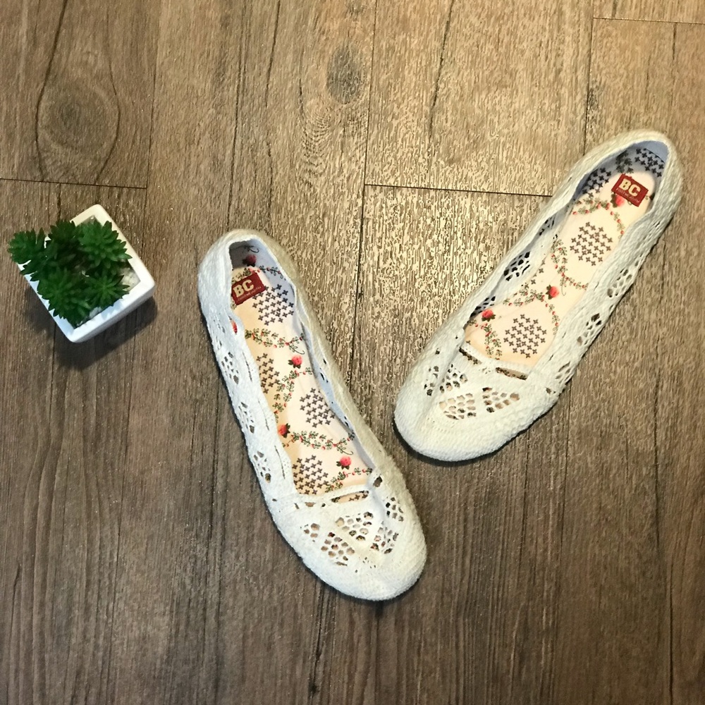 BC FOOTWEAR | Crocheted Flats | Cream | 9